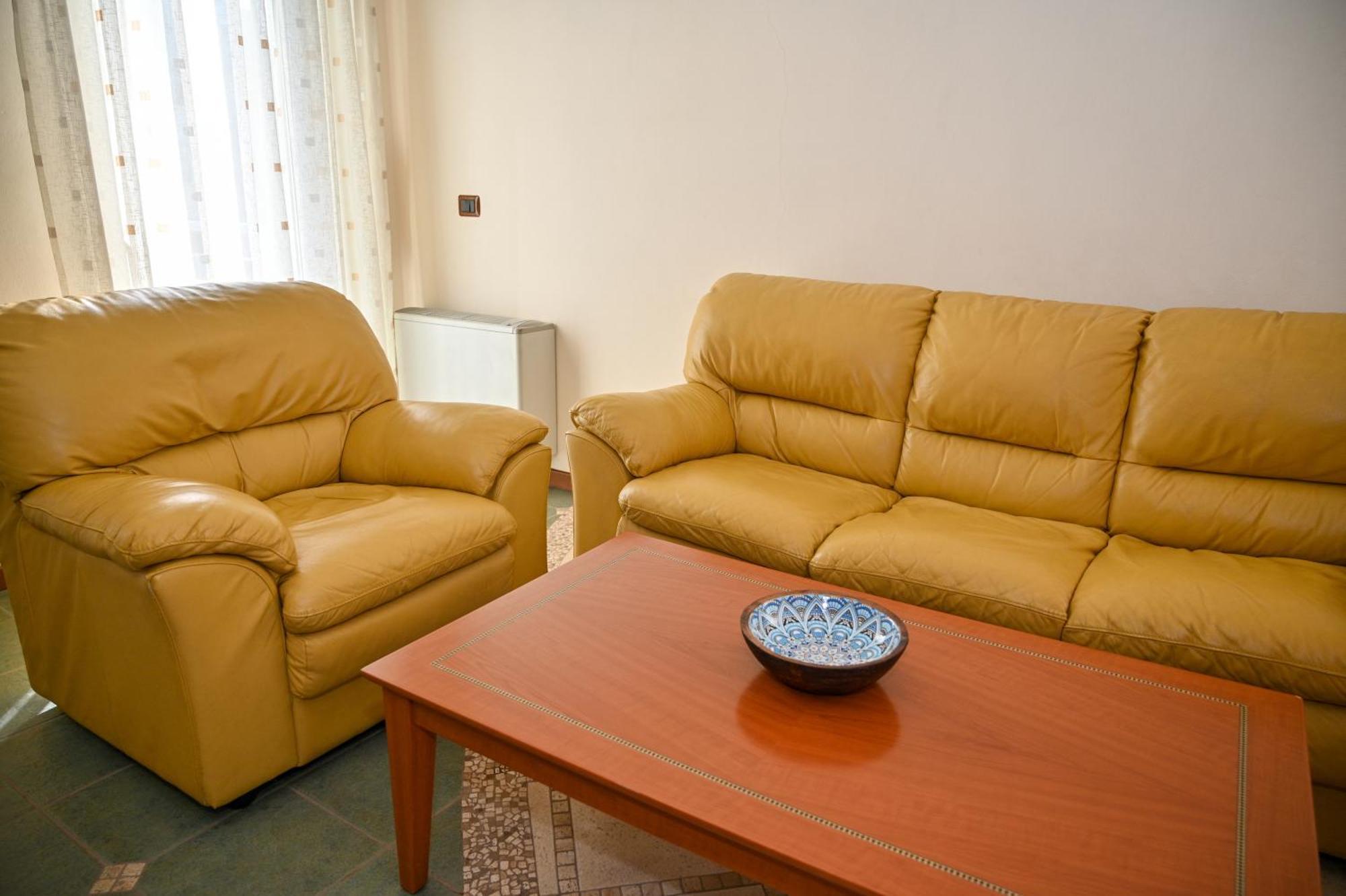 Hotel Vila Emes Durrës Zimmer foto